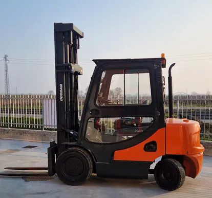 DOOSAN D33S5